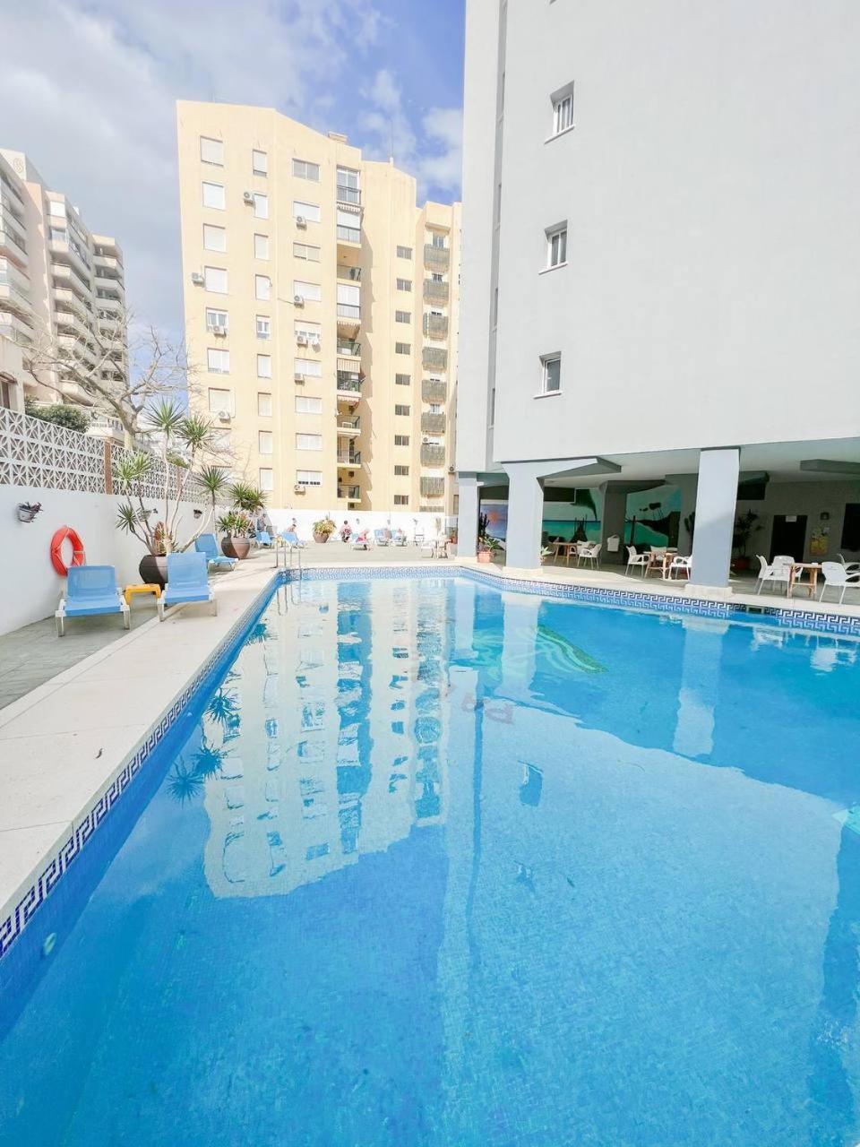 Palm Beach Aparment Sea Views ตอร์เรโมลิโนส ภายนอก รูปภาพ