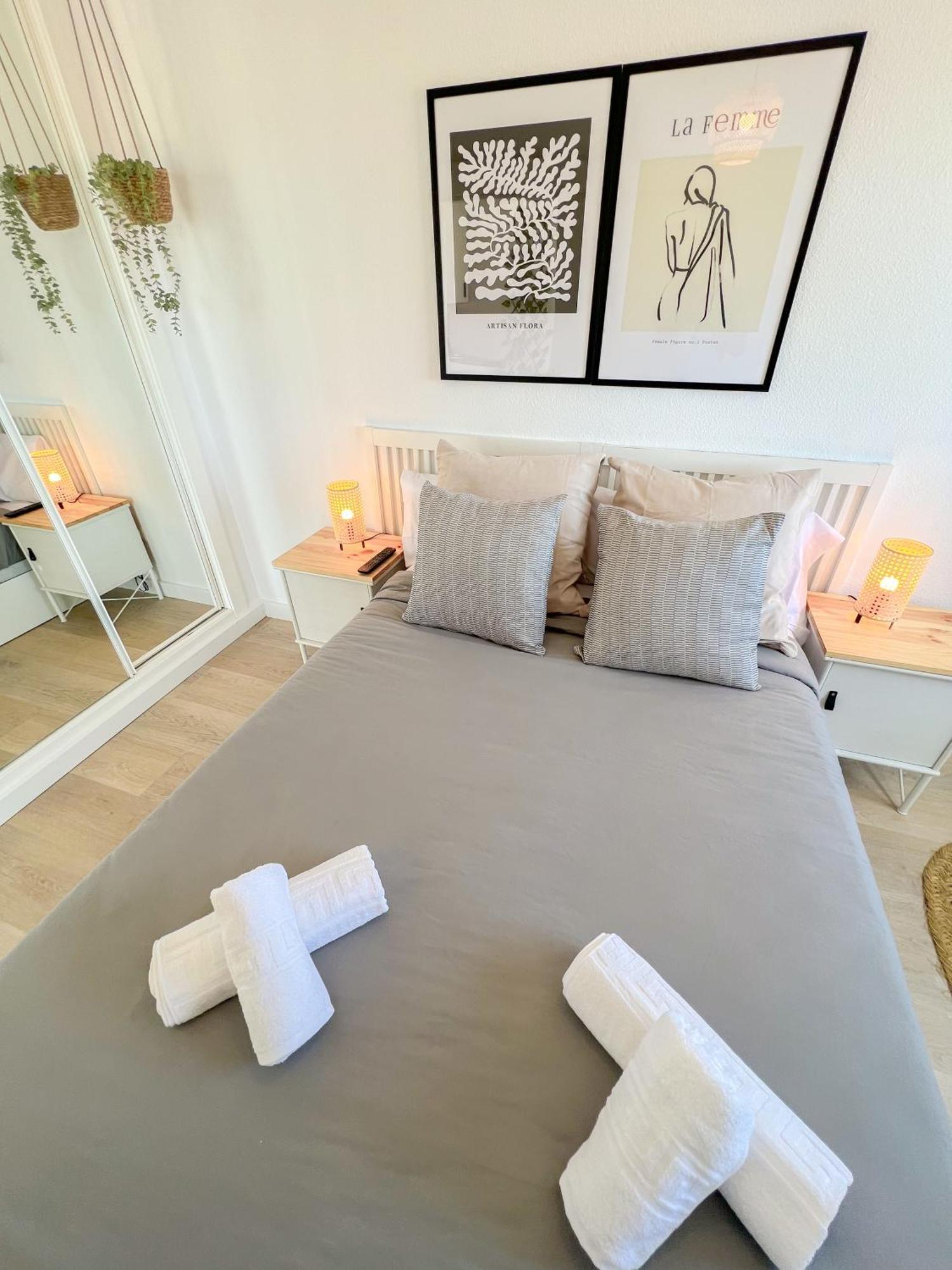 Palm Beach Aparment Sea Views ตอร์เรโมลิโนส ภายนอก รูปภาพ