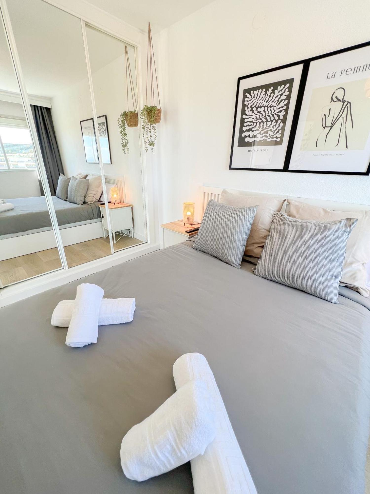 Palm Beach Aparment Sea Views ตอร์เรโมลิโนส ภายนอก รูปภาพ