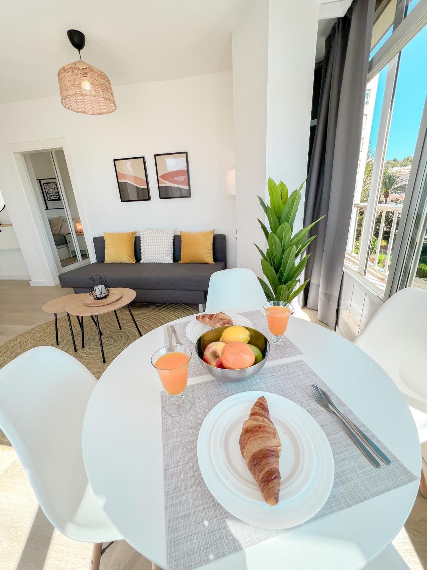 Palm Beach Aparment Sea Views ตอร์เรโมลิโนส ภายนอก รูปภาพ