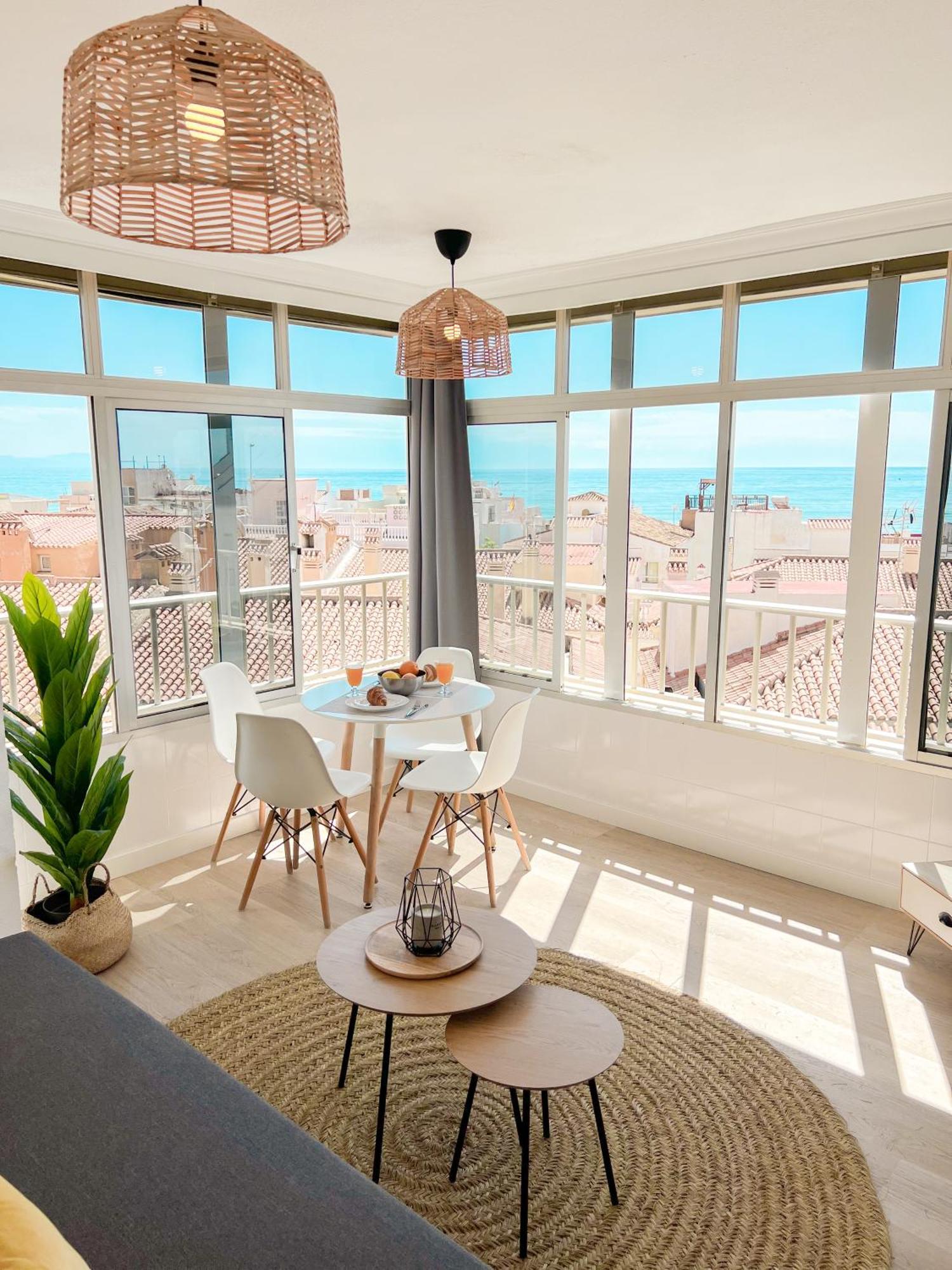 Palm Beach Aparment Sea Views ตอร์เรโมลิโนส ภายนอก รูปภาพ